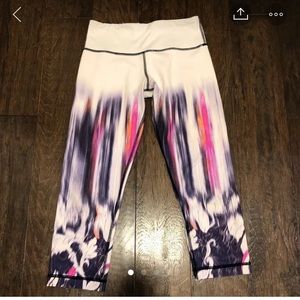 Special price drop  Lulu  ltmd Ed sz4 leggings